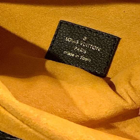 LV Monogram Empreinte Noir Bumbag - Picture 7 of 16